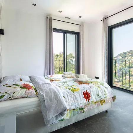 Jolie Maison Au Calme Nyaraló Menton